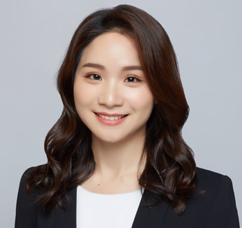 Attorney Lia Kang
